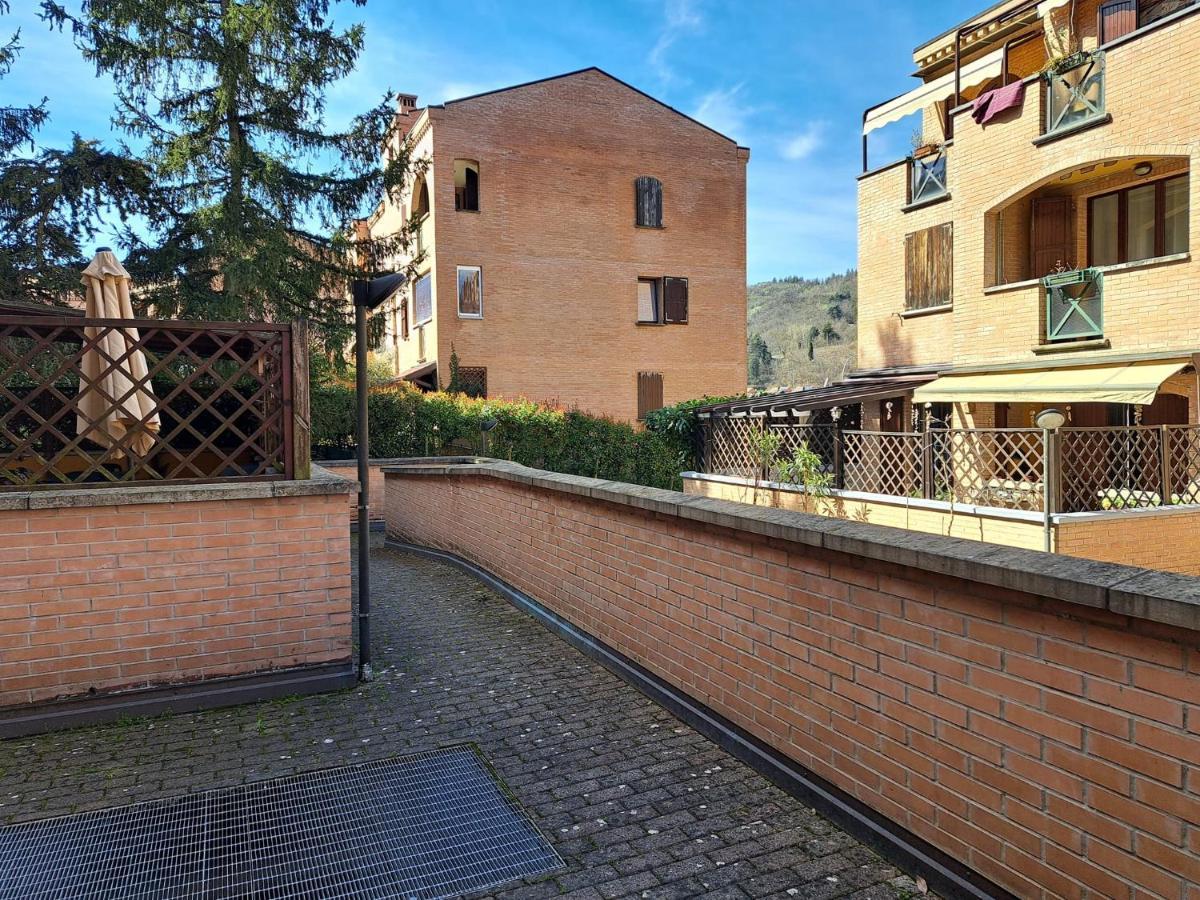 Casa Vacanze Viaggi Dipinti Monterenzio Exterior photo