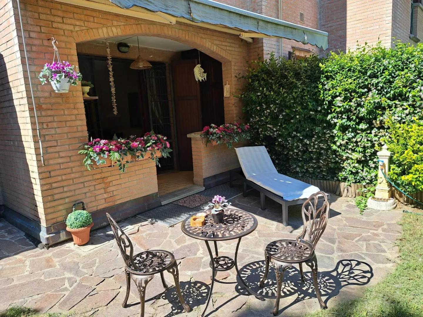 Casa Vacanze Viaggi Dipinti Monterenzio Exterior photo